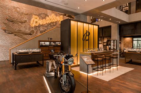 Boutique Flagship Restaurants : Breitling.